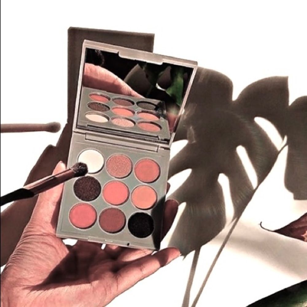 Bang Beauty Warm Neutral Eyeshadow Palette • New in Box